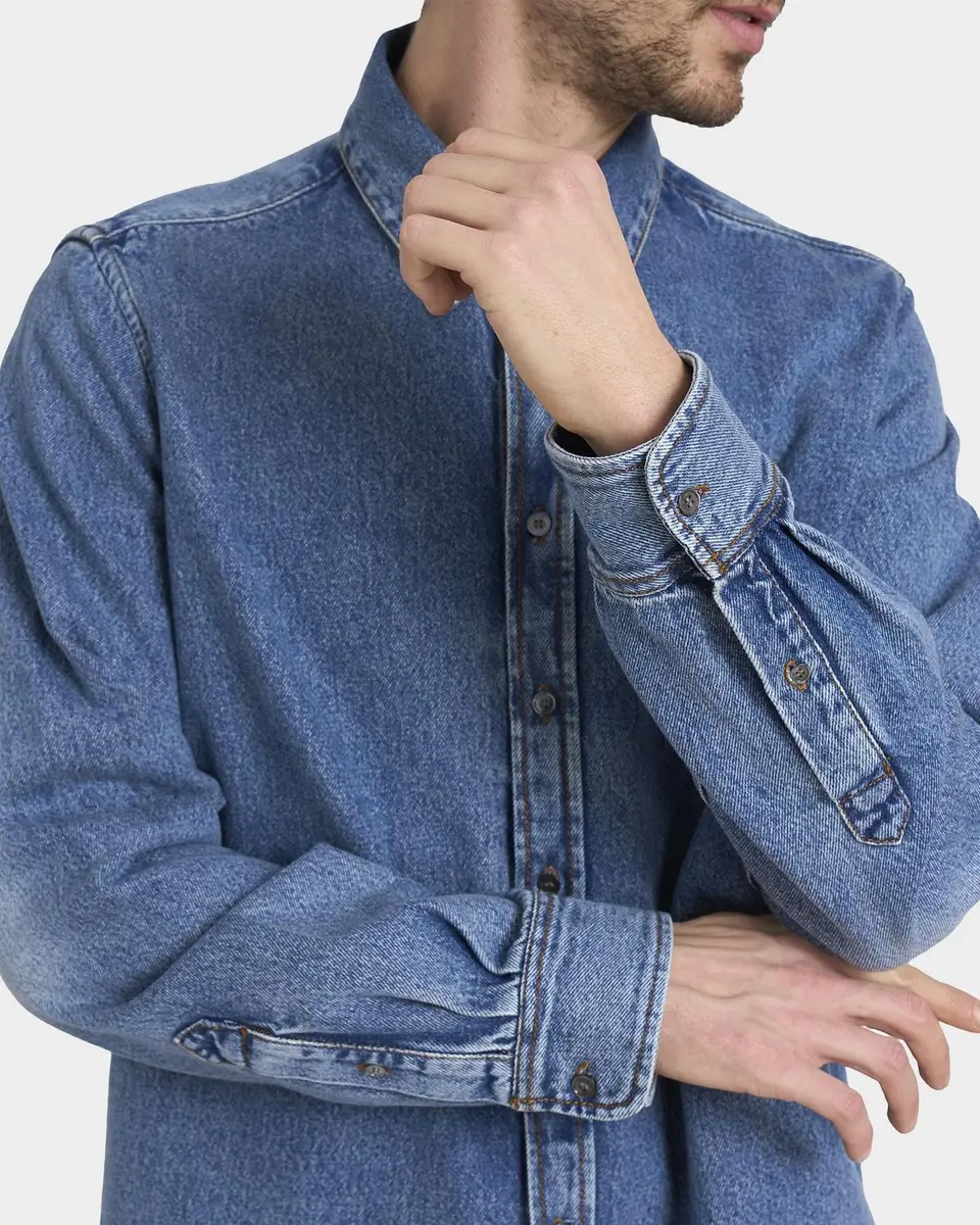 AMI PARIS Men's Ami de Coeur Denim Button-Down Shirt | Thumbnail 5 AMI PARIS Men's Ami de Coeur Denim Button-Down Shirt | Thumbnail 5