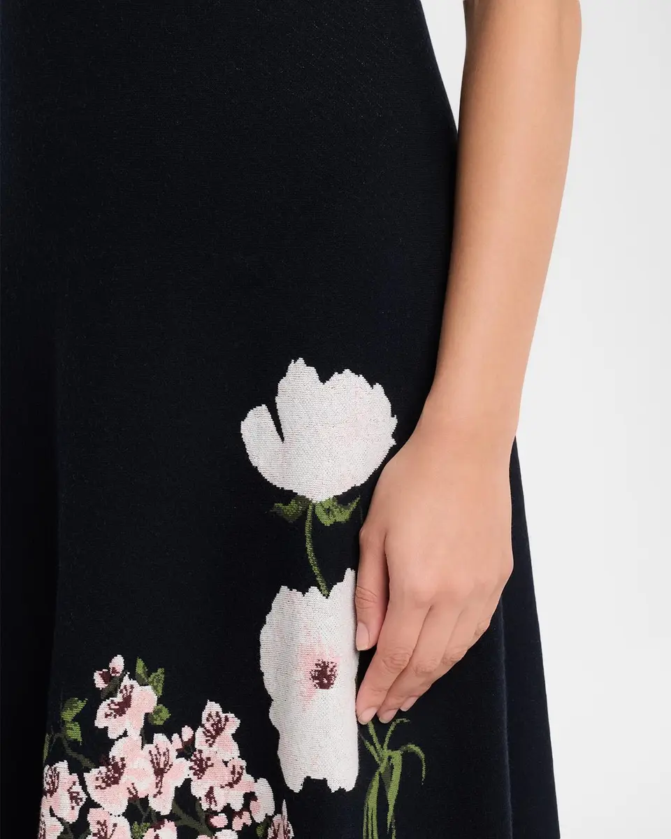 Oscar de la Renta Short-Sleeve Multi Floral Knit Midi Dress | Thumbnail 5 Oscar de la Renta Short-Sleeve Multi Floral Knit Midi Dress | Thumbnail 5