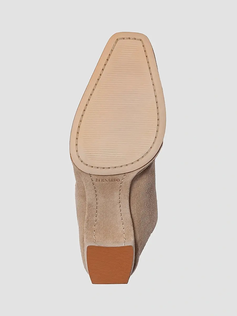 Bernardo Women's Brynn Heeled Mules | Thumbnail 4 Bernardo Women's Brynn Heeled Mules | Thumbnail 4