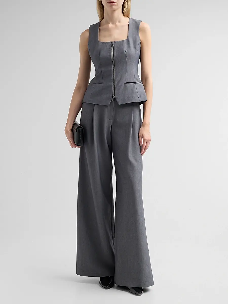 Toccin Women's Solara Pleated Wide-Leg Trousers | Thumbnail 2