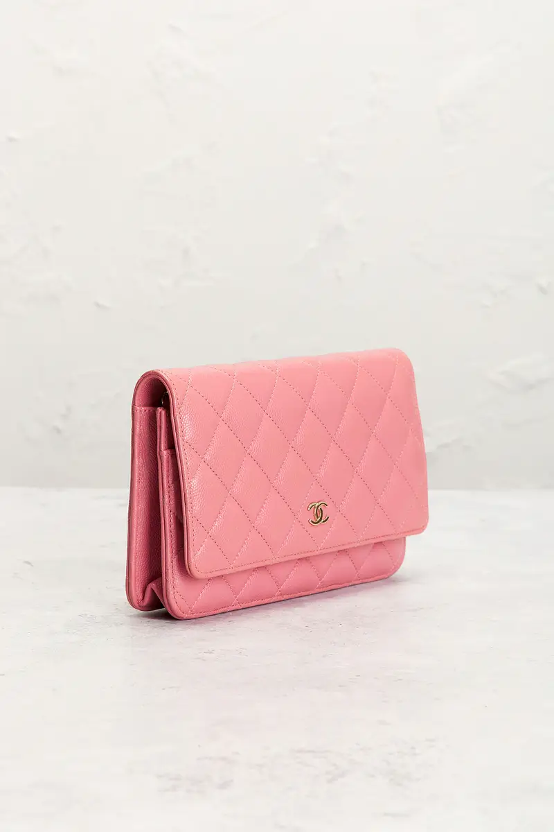 Chanel Chanel Caviar Classic Wallet On Chain | Thumbnail 4 Chanel Chanel Caviar Classic Wallet On Chain | Thumbnail 4