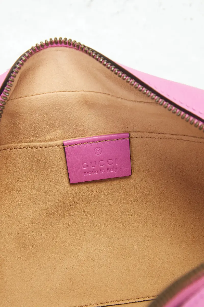 Gucci GG Marmont Shoulder Bag | Thumbnail 5 Gucci GG Marmont Shoulder Bag | Thumbnail 5