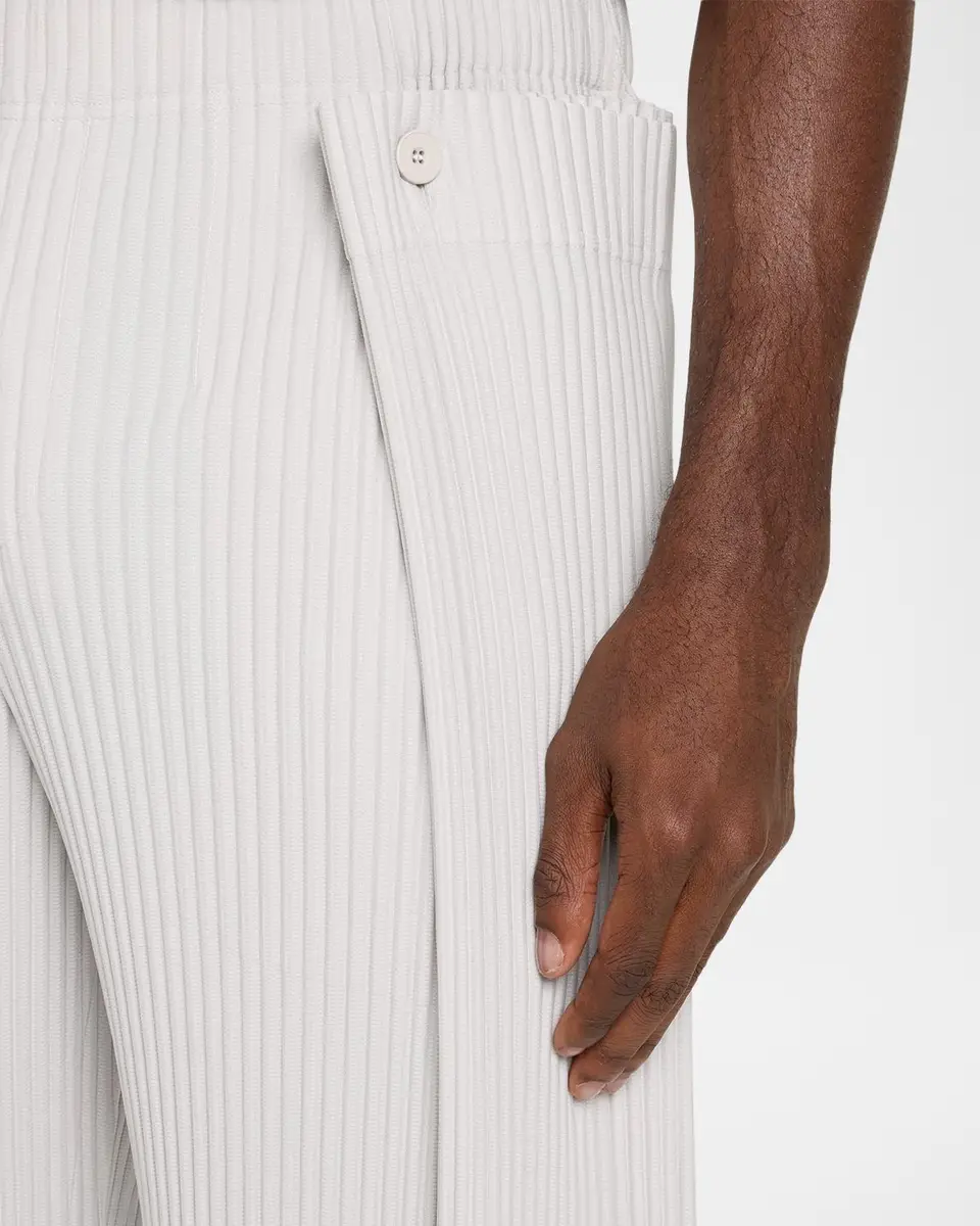 Homme Plissé Issey Miyake Men's Motion Blur Pleated Pants | Thumbnail 5 Homme Plissé Issey Miyake Men's Motion Blur Pleated Pants | Thumbnail 5