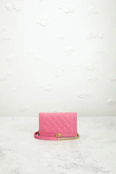 Chanel Chanel Calfskin Boy Wallet On Chain | Thumbnail 2 Chanel Chanel Calfskin Boy Wallet On Chain | Thumbnail 2