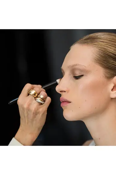 Westman Atelier Eye Shadow II Brush | Thumbnail 3 Westman Atelier Eye Shadow II Brush | Thumbnail 3