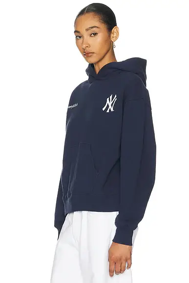Sporty & Rich x Yankees Curve Hoodie | Thumbnail 3 Sporty & Rich x Yankees Curve Hoodie | Thumbnail 3