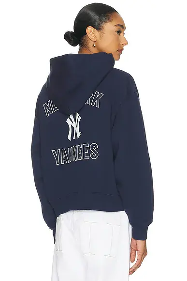 Sporty & Rich x Yankees Curve Hoodie | Thumbnail 4 Sporty & Rich x Yankees Curve Hoodie | Thumbnail 4