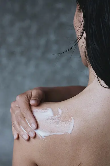 Hinok The Hand & Body Lotion Refill | Thumbnail 2 Hinok The Hand & Body Lotion Refill | Thumbnail 2