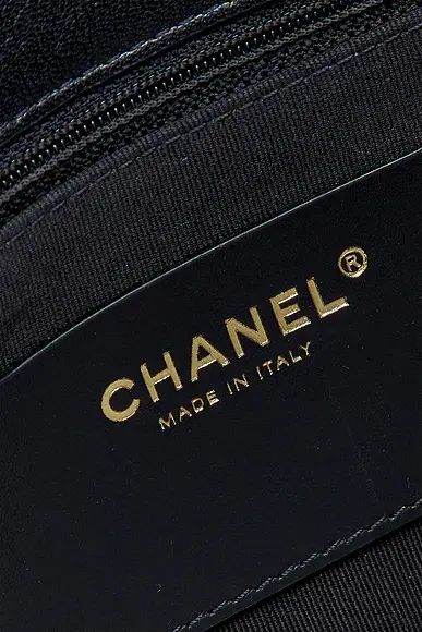 Chanel Chanel Lambskin Patent Calfskin Small Hold The Line Flap Bag | Thumbnail 5 Chanel Chanel Lambskin Patent Calfskin Small Hold The Line Flap Bag | Thumbnail 5