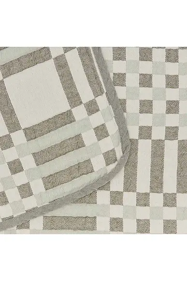 HAWKINS NEW YORK Queen Simple Plaid Blanket | Thumbnail 3 HAWKINS NEW YORK Queen Simple Plaid Blanket | Thumbnail 3