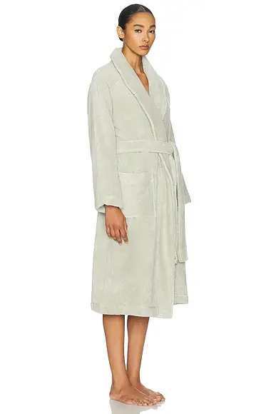 Parachute Classic Plush Robe | Thumbnail 2