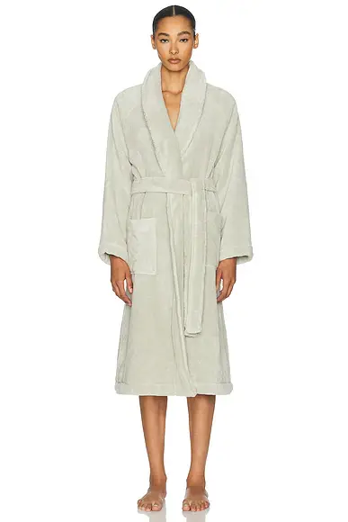 Parachute Classic Plush Robe | Image 1 Parachute Classic Plush Robe | Image 1