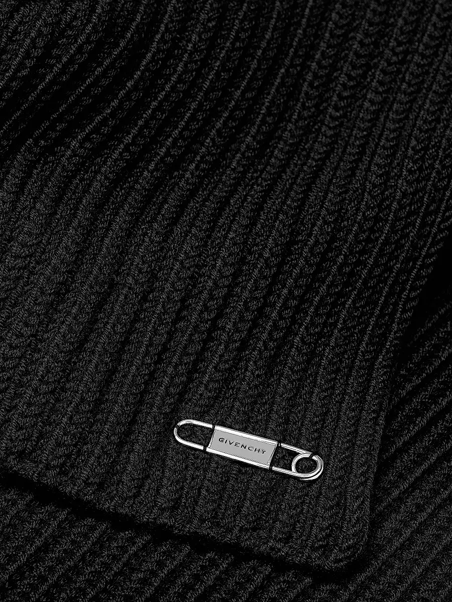 Givenchy Men's Scarf in Wool with Pin - Black | Thumbnail 2 Givenchy Men's Scarf in Wool with Pin - Black | Thumbnail 2