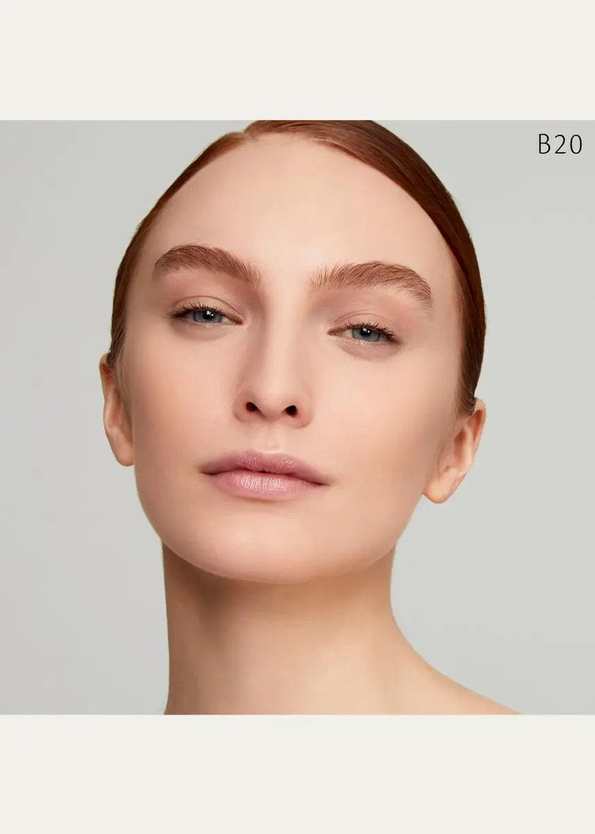 CLÉ DE PEAU BEAUTÉ Radiant Fluid Foundation Natural SPF 25, 1.1 oz. | Thumbnail 4 CLÉ DE PEAU BEAUTÉ Radiant Fluid Foundation Natural SPF 25, 1.1 oz. | Thumbnail 4