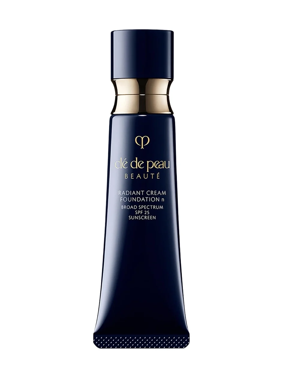 CLÉ DE PEAU BEAUTÉ Radiant Cream Foundation SPF 25