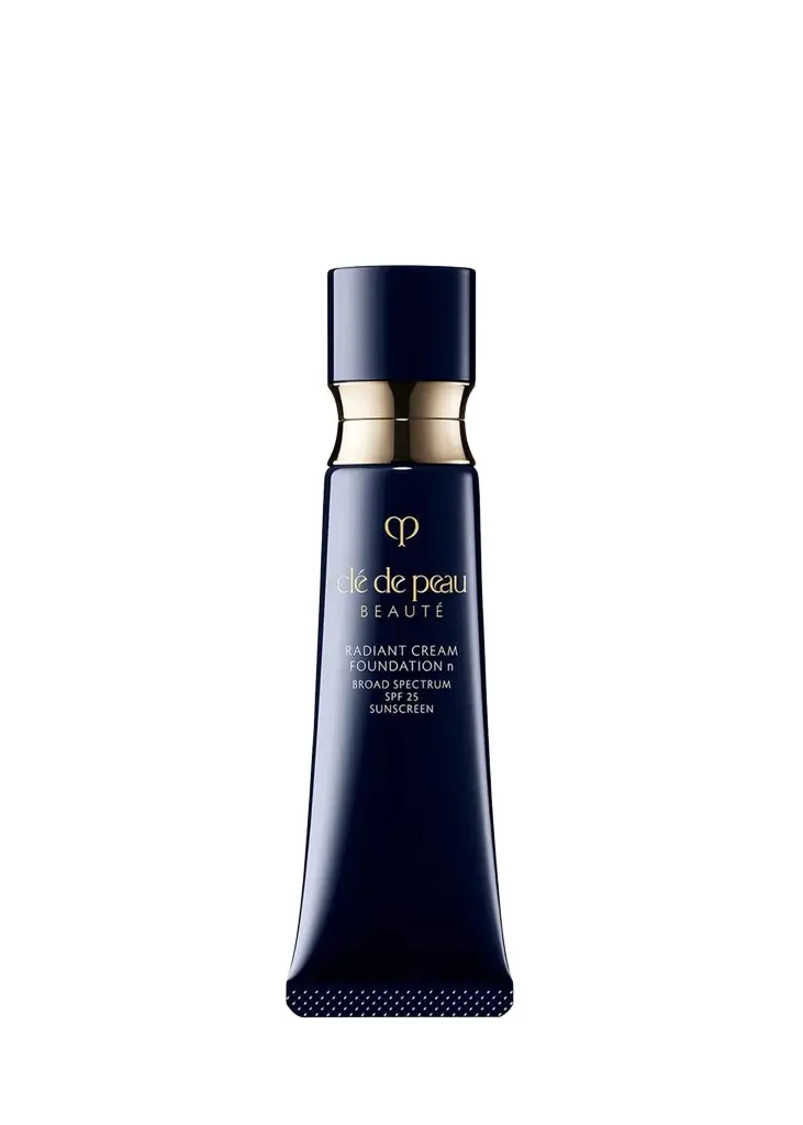 CLÉ DE PEAU BEAUTÉ Radiant Cream Foundation SPF 25