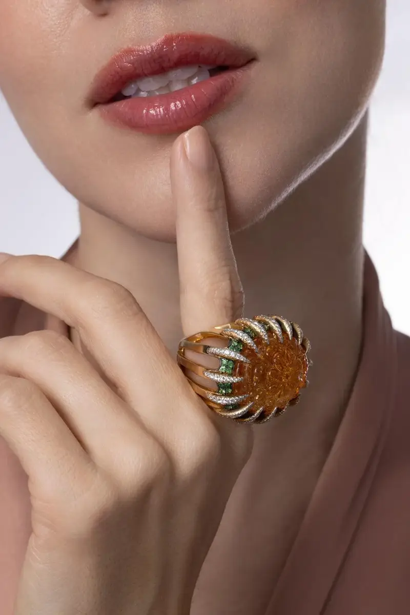 TONY DUQUETTE Citrine Tsavorite Diamond Ring | Thumbnail 4