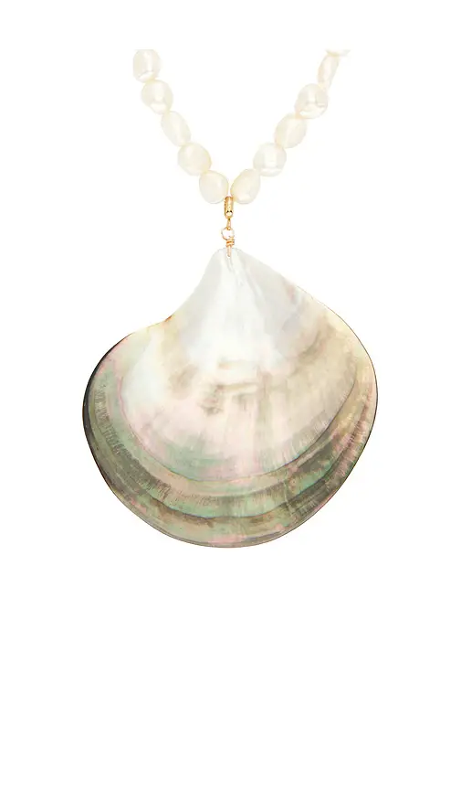 Lovers and Friends Cameron Shell Necklace | Thumbnail 2 Lovers and Friends Cameron Shell Necklace | Thumbnail 2
