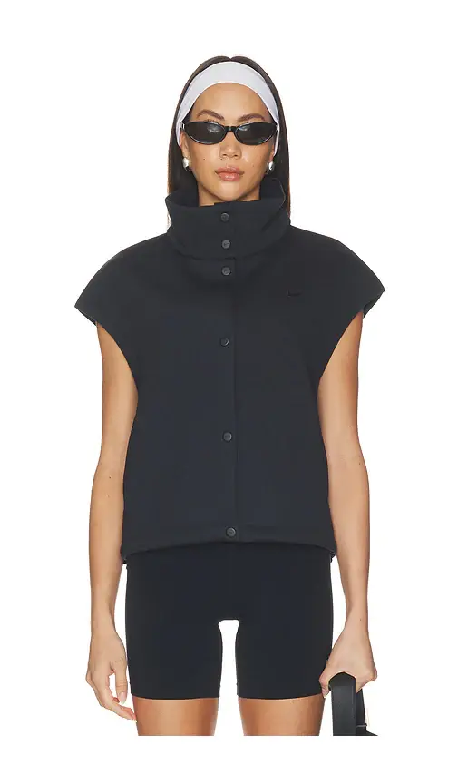 Nike Pregame Fleece Vest | Image 1 Nike Pregame Fleece Vest | Image 1