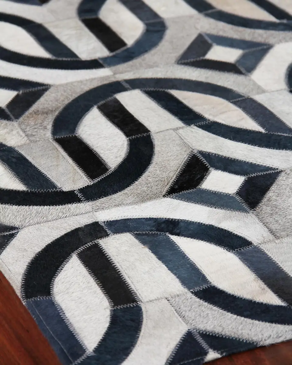 Exquisite Rugs Novella Hair Hide Rug | Thumbnail 2 Exquisite Rugs Novella Hair Hide Rug | Thumbnail 2