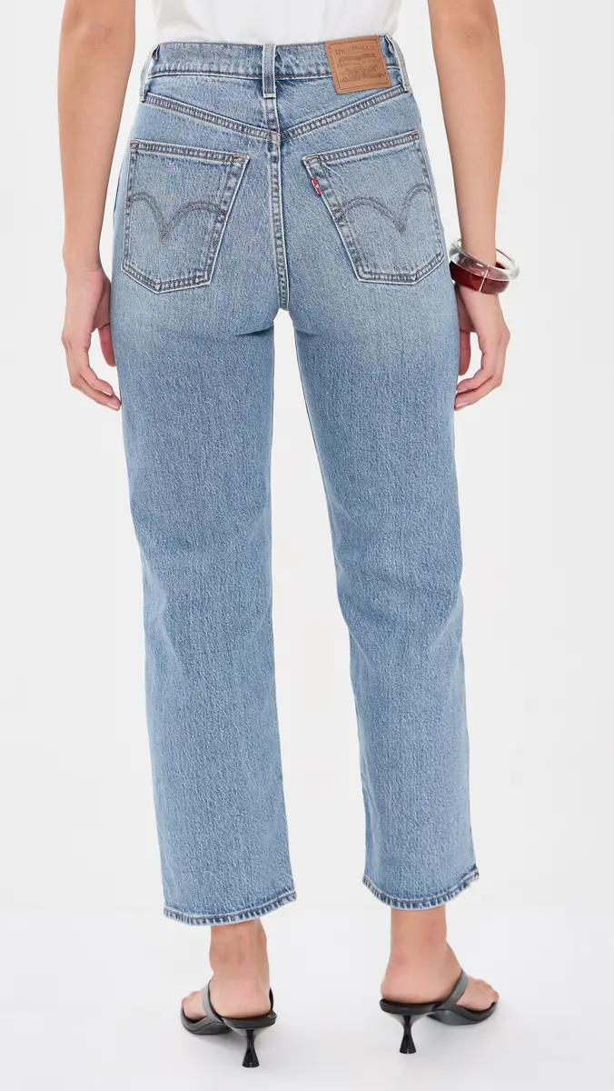 Levi's Ribcage Straight Ankle Jeans | Thumbnail 3