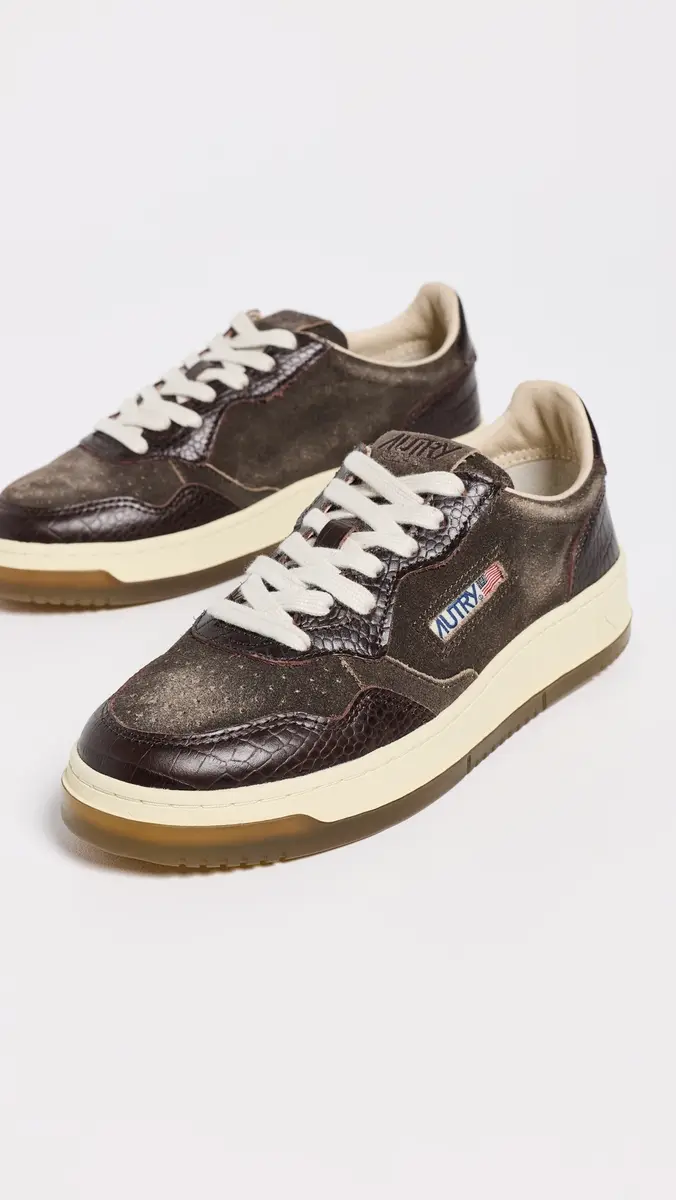 Autry Medalist Low Suede Sneakers | Thumbnail 5