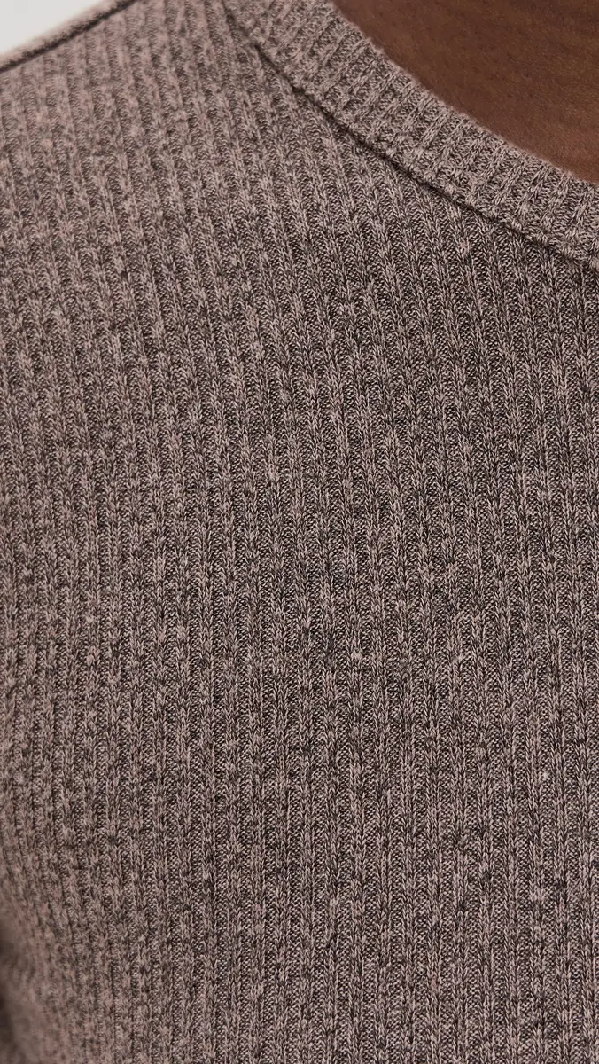 AGOLDE Delphi Slim Tee | Thumbnail 6 AGOLDE Delphi Slim Tee | Thumbnail 6