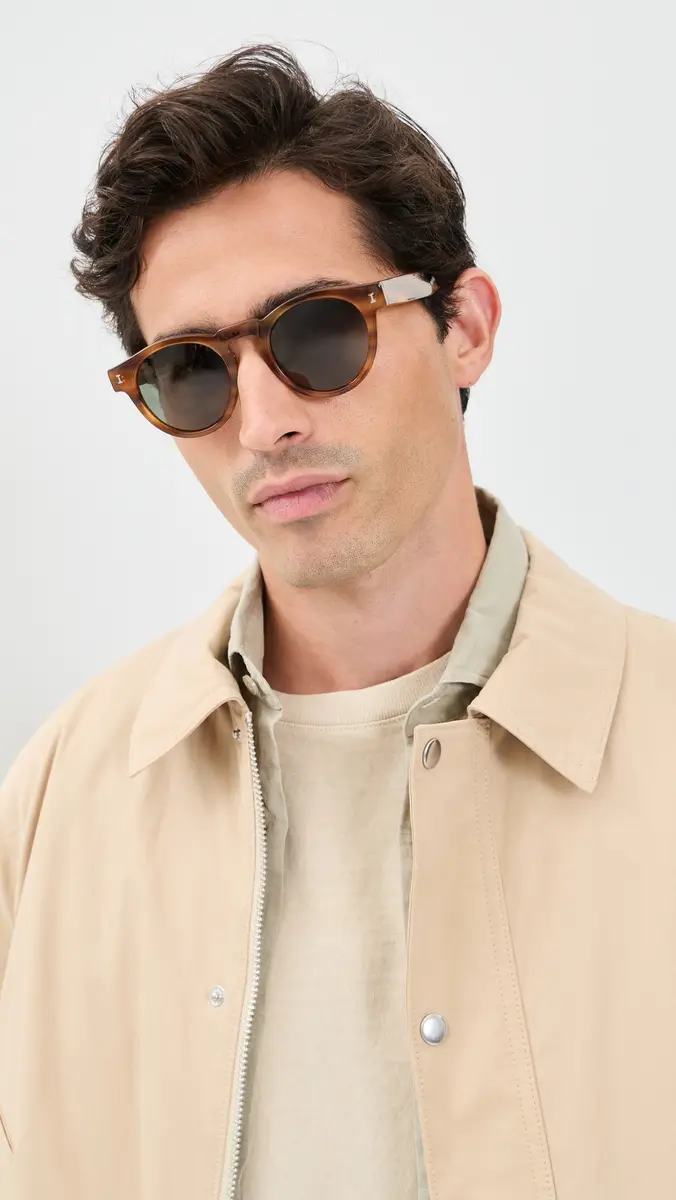 illesteva Leonard Sunglasses Teak w/ Olive Lenses One Size | Thumbnail 4