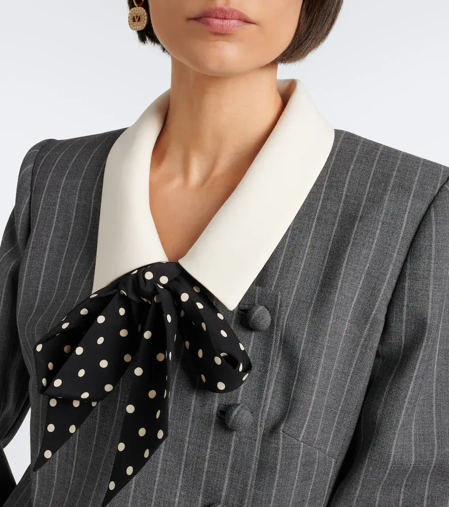 Valentino Garavani Bow-detail pinstripe virgin wool blazer dress | Thumbnail 5 Valentino Garavani Bow-detail pinstripe virgin wool blazer dress | Thumbnail 5