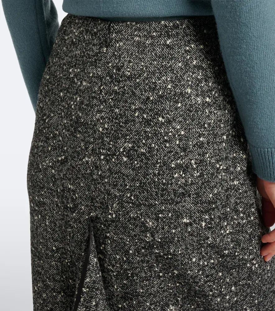 Valentino Garavani Chevron wool-blend bouclé pencil skirt | Thumbnail 3 Valentino Garavani Chevron wool-blend bouclé pencil skirt | Thumbnail 3