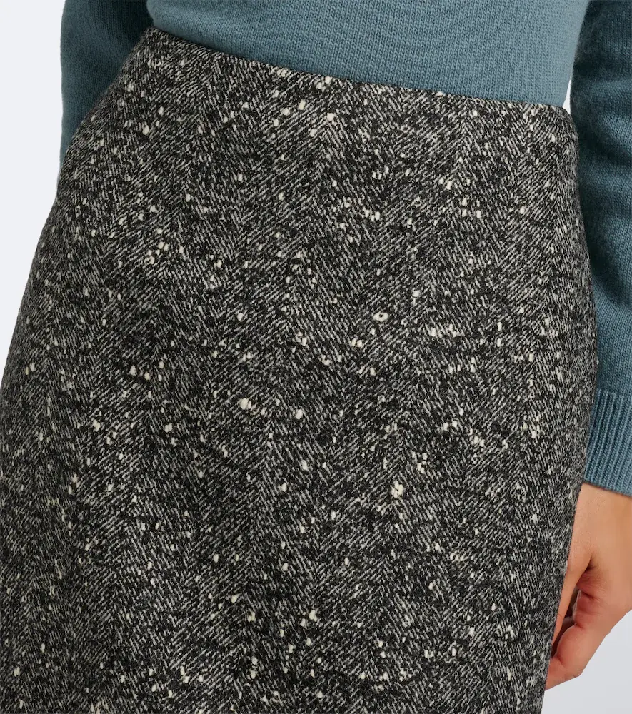 Valentino Garavani Chevron wool-blend bouclé pencil skirt | Thumbnail 4 Valentino Garavani Chevron wool-blend bouclé pencil skirt | Thumbnail 4