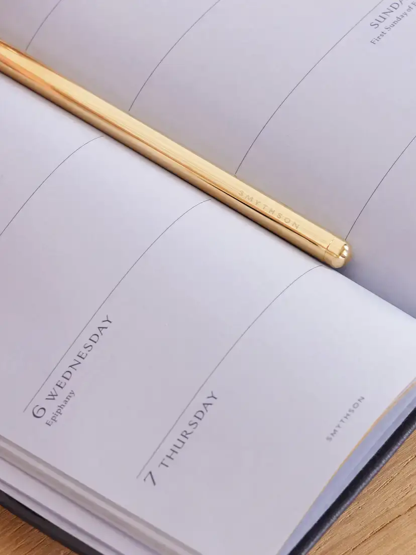 Smythson Pastegrain 2027 Panama Textured-leather Diary With Pencil - Blue | Thumbnail 3 Smythson Pastegrain 2027 Panama Textured-leather Diary With Pencil - Blue | Thumbnail 3