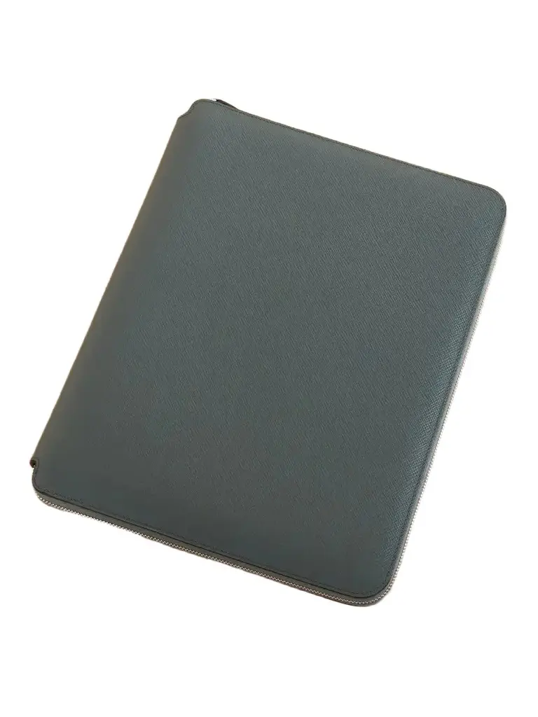 Smythson Panama Leather A4 Folder | Image 1 Smythson Panama Leather A4 Folder | Image 1