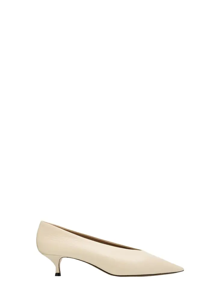 Le Monde Beryl 50mm Babouche Leather Kitten-Heel Pumps | Image 1 Le Monde Beryl 50mm Babouche Leather Kitten-Heel Pumps | Image 1