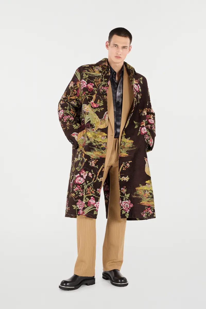 Roberto Cavalli Wool-Blend Coat With Oriental Bird Print | Thumbnail 7 Roberto Cavalli Wool-Blend Coat With Oriental Bird Print | Thumbnail 7