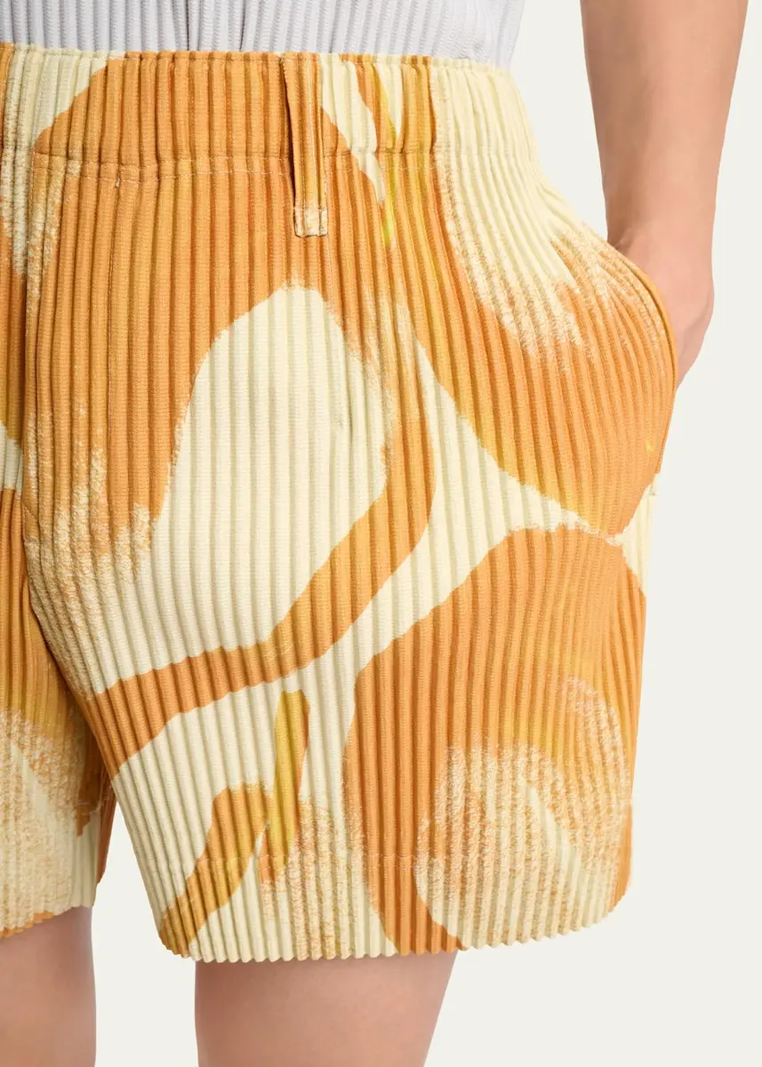 Homme Plissé Issey Miyake Men's Pleated Pull-On Shorts | Thumbnail 5 Homme Plissé Issey Miyake Men's Pleated Pull-On Shorts | Thumbnail 5