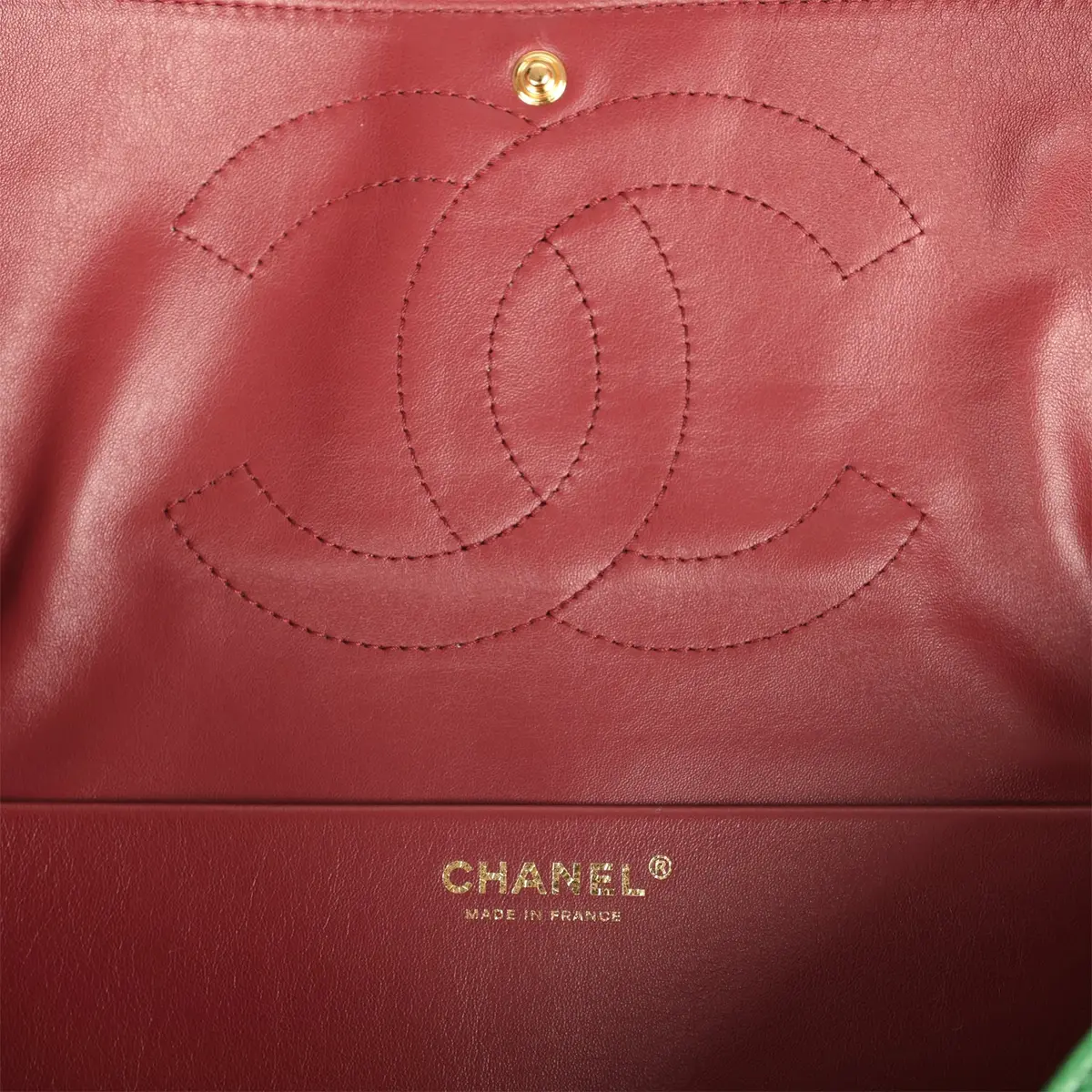 Chanel Chanel Maxi "Souplissimo" Small Flap Bag Green Grained Calfskin Gold Hardware | Thumbnail 10 Chanel Chanel Maxi "Souplissimo" Small Flap Bag Green Grained Calfskin Gold Hardware | Thumbnail 10