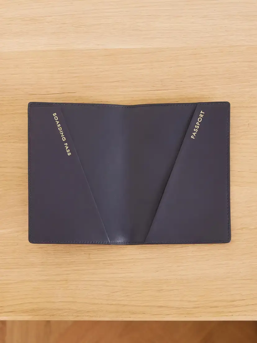 Smythson Panama Stars Textured-leather Passport Cover | Thumbnail 4 Smythson Panama Stars Textured-leather Passport Cover | Thumbnail 4