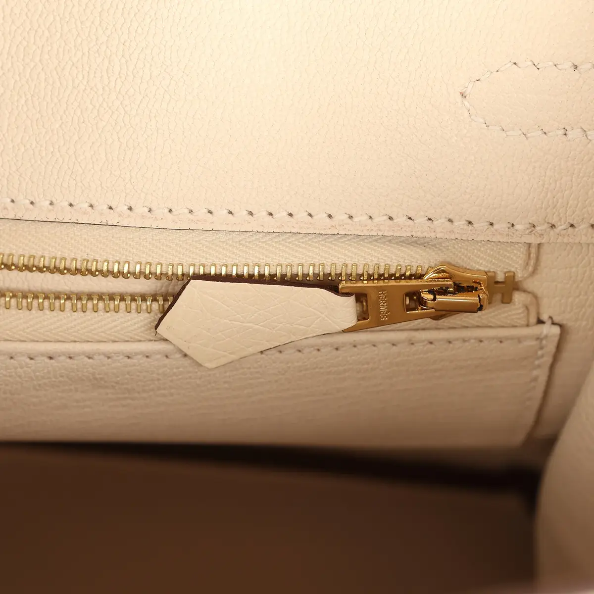 HERMÈS Hermes Birkin 25 Nata Ostrich Boreal Gold Hardware | Thumbnail 9 HERMÈS Hermes Birkin 25 Nata Ostrich Boreal Gold Hardware | Thumbnail 9