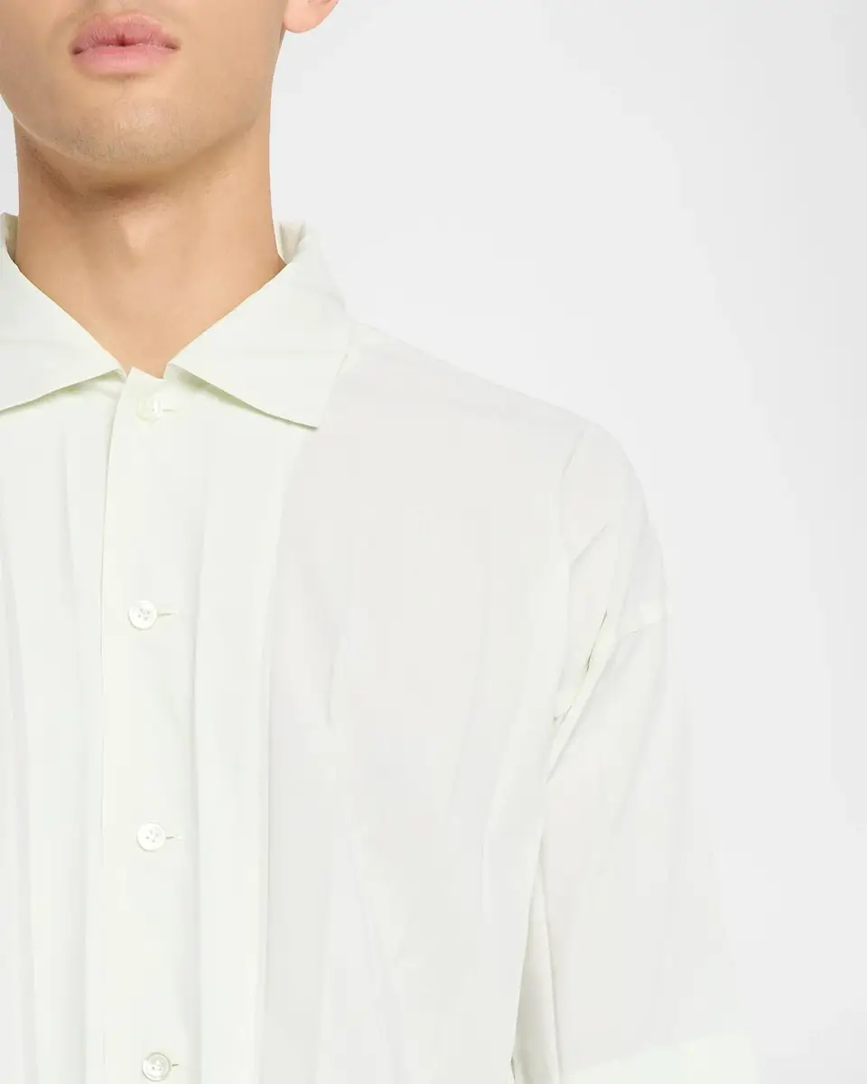 Homme Plissé Issey Miyake Men's Edge Pleated Short-Sleeve Shirt | Thumbnail 5 Homme Plissé Issey Miyake Men's Edge Pleated Short-Sleeve Shirt | Thumbnail 5