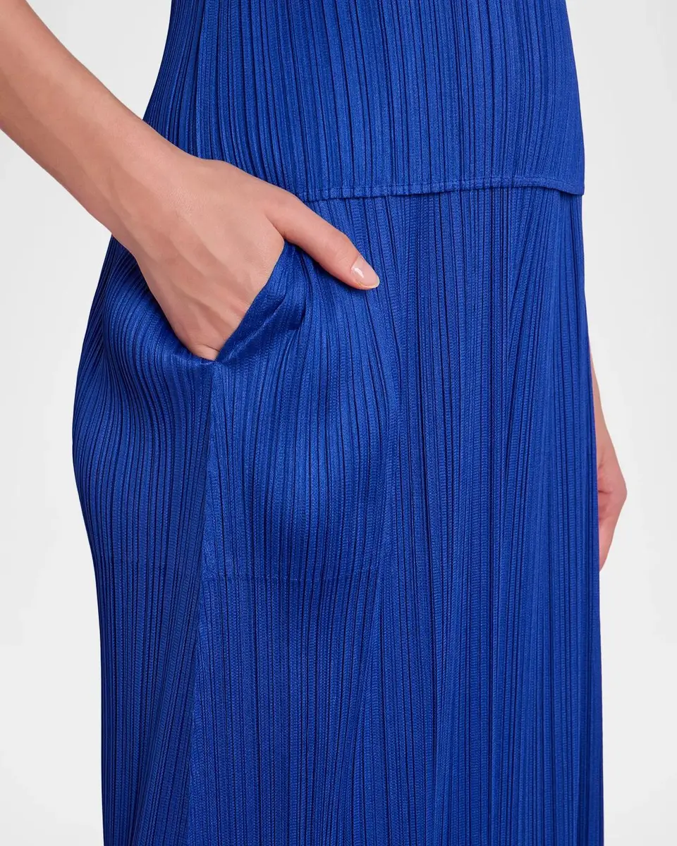 Issey Miyake Monthly Colors: July Pleated Wide-Leg Crop Pants | Thumbnail 5 Issey Miyake Monthly Colors: July Pleated Wide-Leg Crop Pants | Thumbnail 5