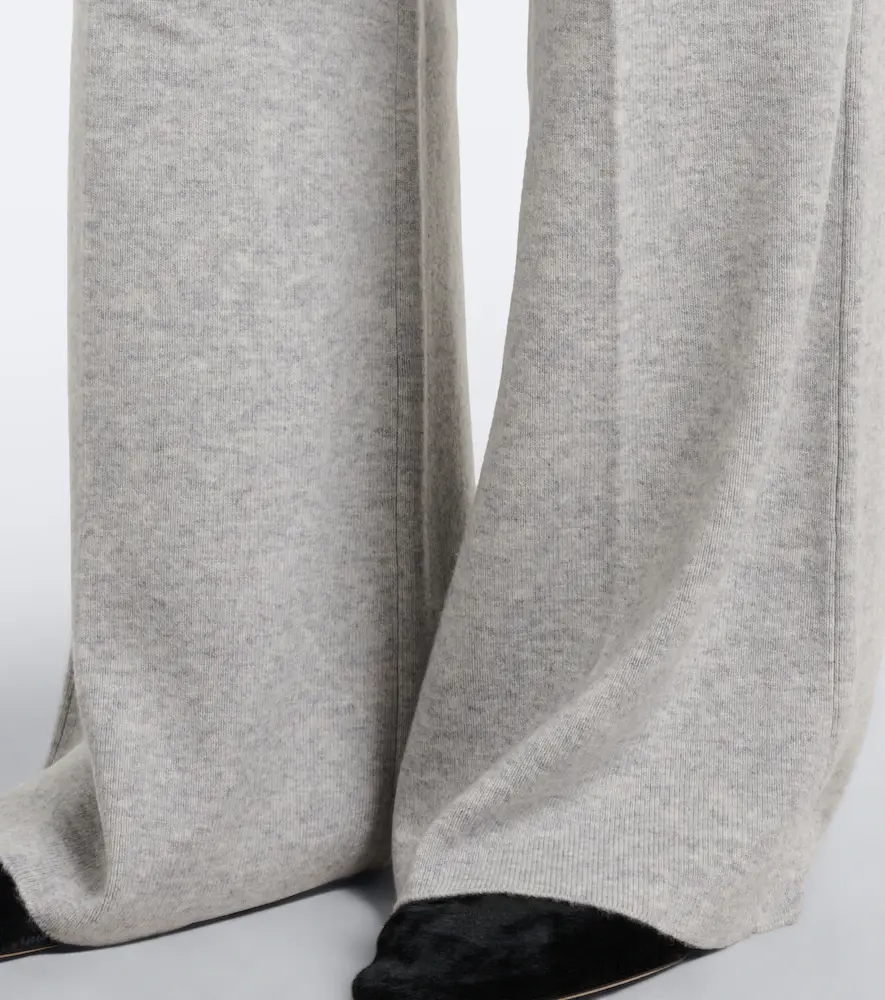 Victoria Beckham Wool and cashmere wide-leg pants | Thumbnail 3 Victoria Beckham Wool and cashmere wide-leg pants | Thumbnail 3