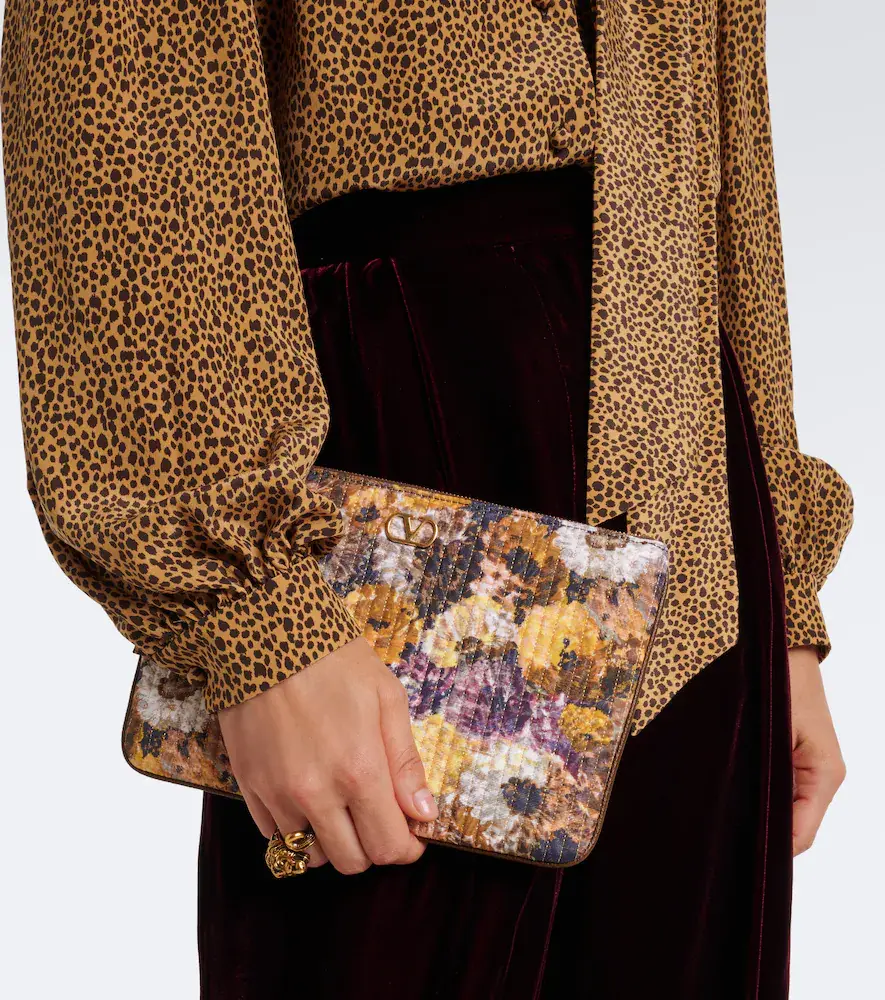 Valentino Garavani VLogo Small floral jacquard pouch | Thumbnail 6
