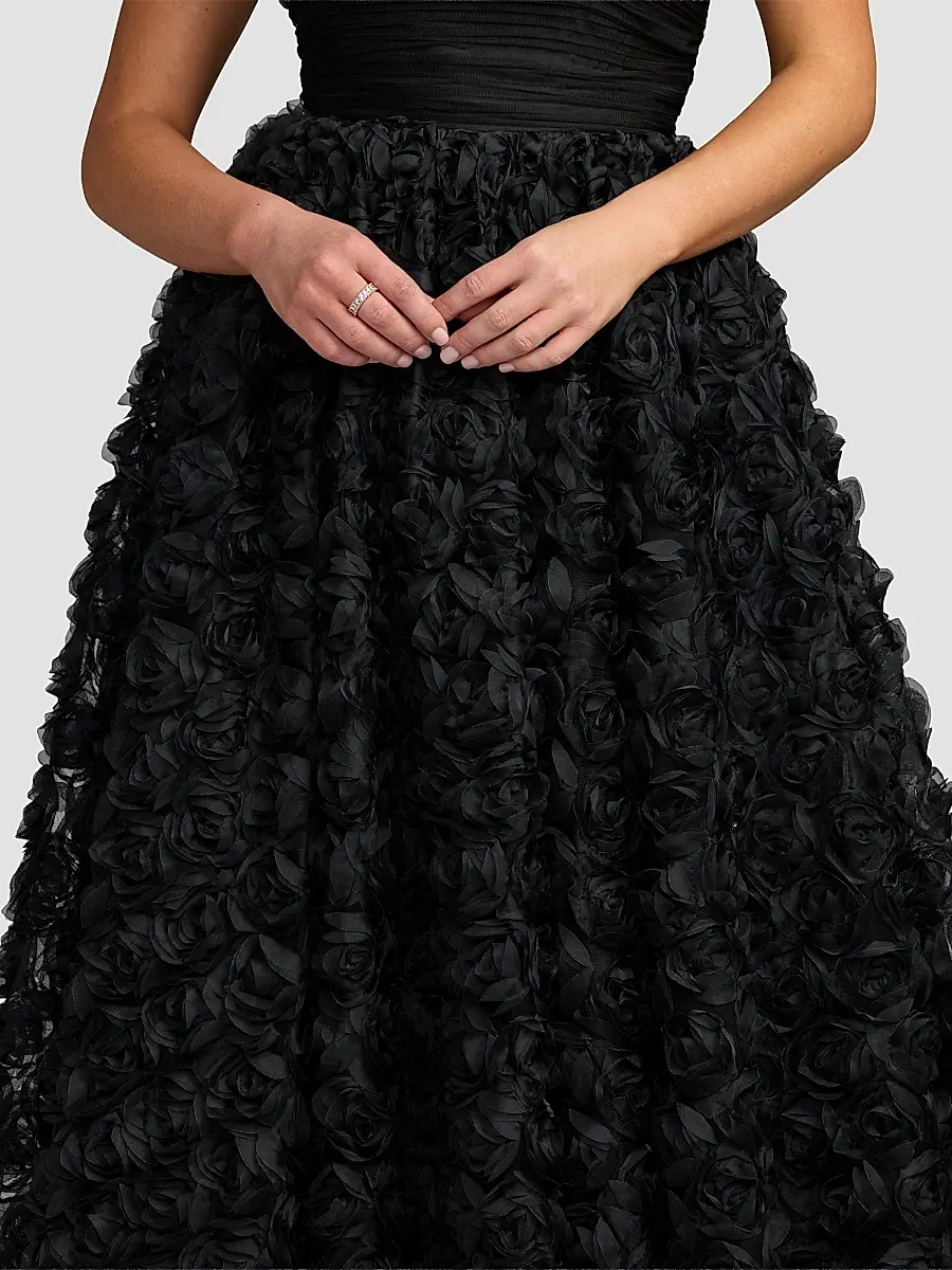 Mac Duggal Women's Strapless Rosette Lace Ballgown | Thumbnail 4