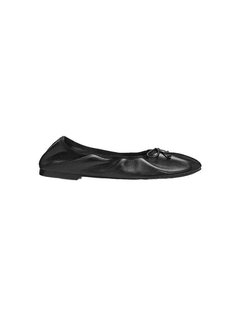 Stuart Weitzman Women's Nia Ruched Leather Ballet Flats
