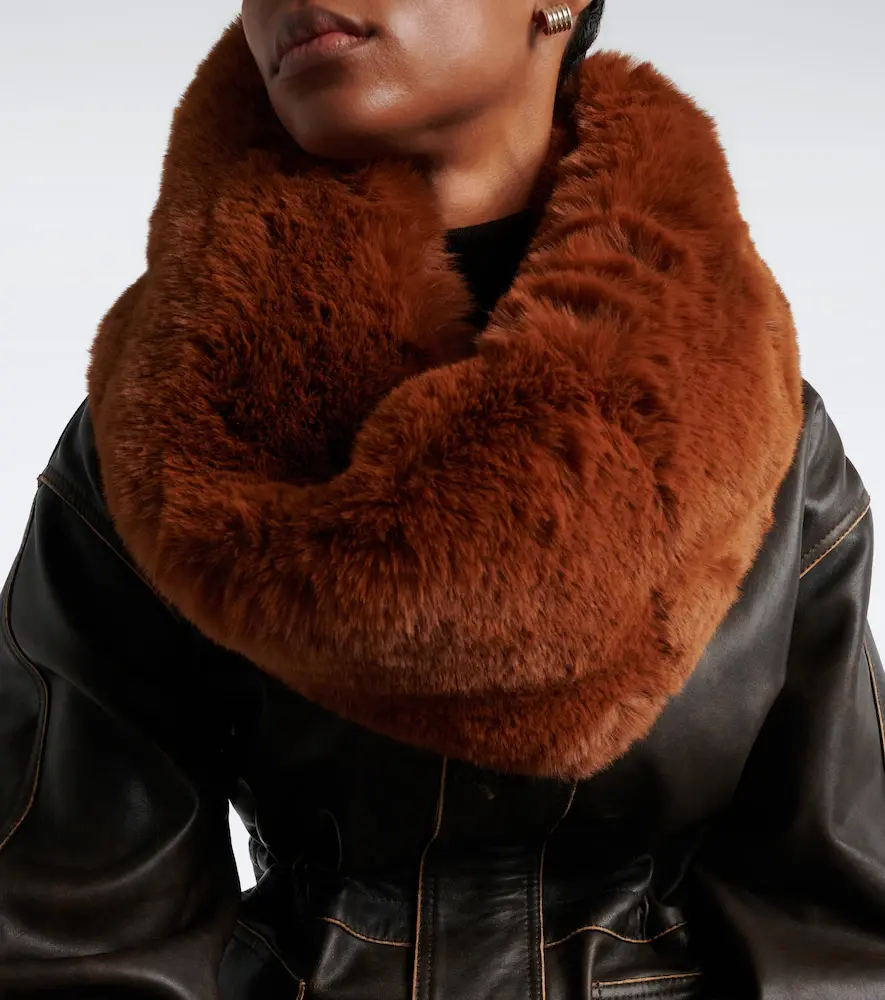 The Frankie Shop Ginevra snood | Thumbnail 2 The Frankie Shop Ginevra snood | Thumbnail 2