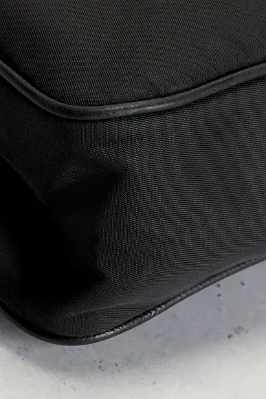 Prada Re-Edition 2005 Re-Nylon Shoulder Bag | Thumbnail 6 Prada Re-Edition 2005 Re-Nylon Shoulder Bag | Thumbnail 6
