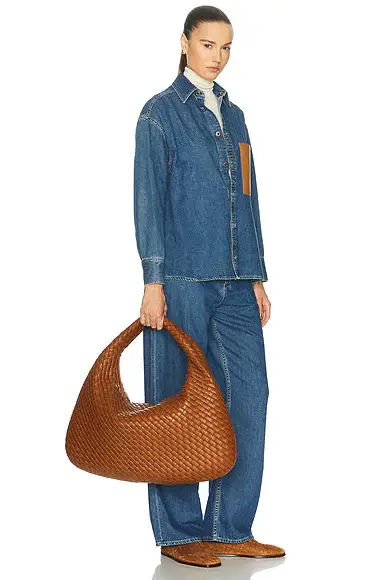 Bottega Veneta Maxi Veneta Bag | Thumbnail 2 Bottega Veneta Maxi Veneta Bag | Thumbnail 2