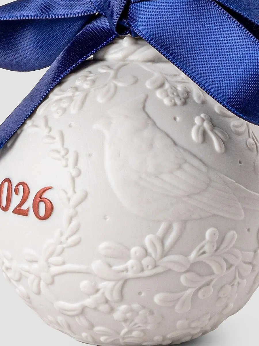 Lladro Special US 250th Anniversary Christmas Ball | Thumbnail 4 Lladro Special US 250th Anniversary Christmas Ball | Thumbnail 4