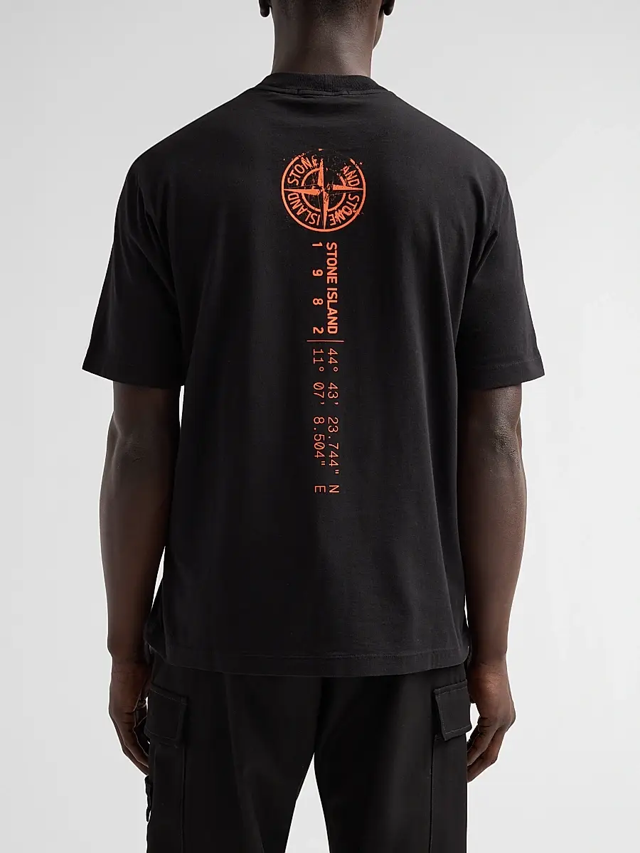 Stone Island Men's Logo Cotton Crewneck T-Shirt | Thumbnail 3 Stone Island Men's Logo Cotton Crewneck T-Shirt | Thumbnail 3